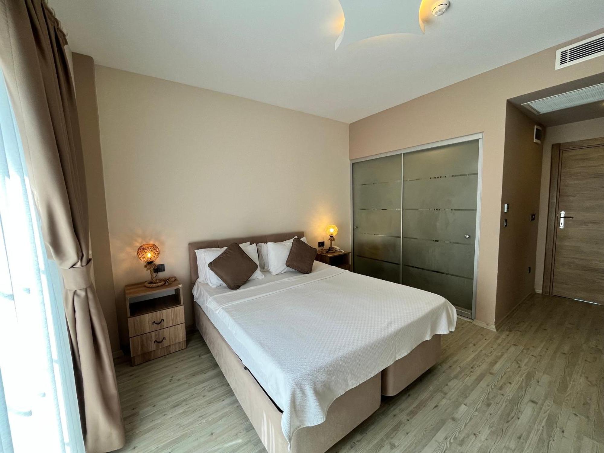 F&G Butik Hotel Alacati Room photo